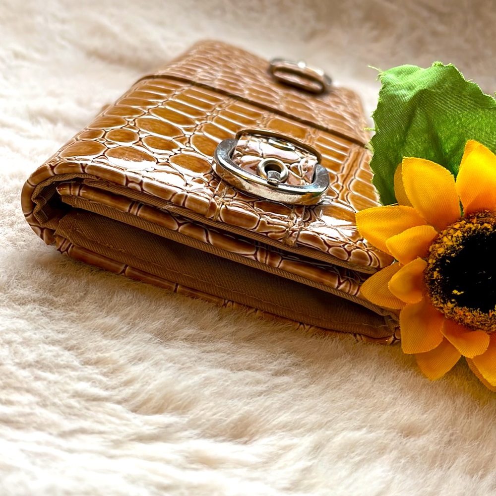 Croc Print Wallet - Picture 11 of 14